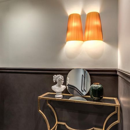 Antica Residenza Del Corso Hotel Рим Екстериор снимка