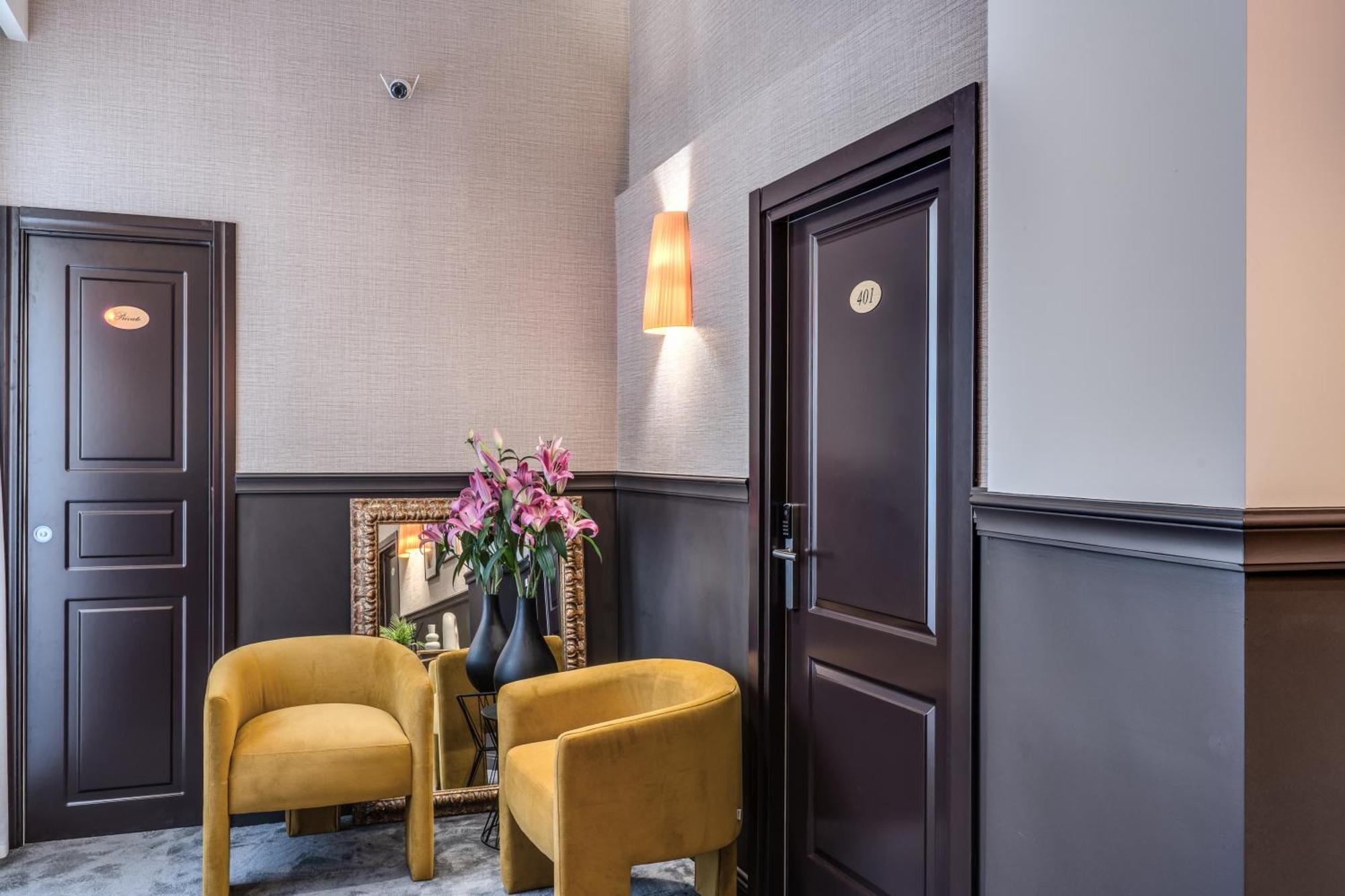 Antica Residenza Del Corso Hotel Рим Екстериор снимка